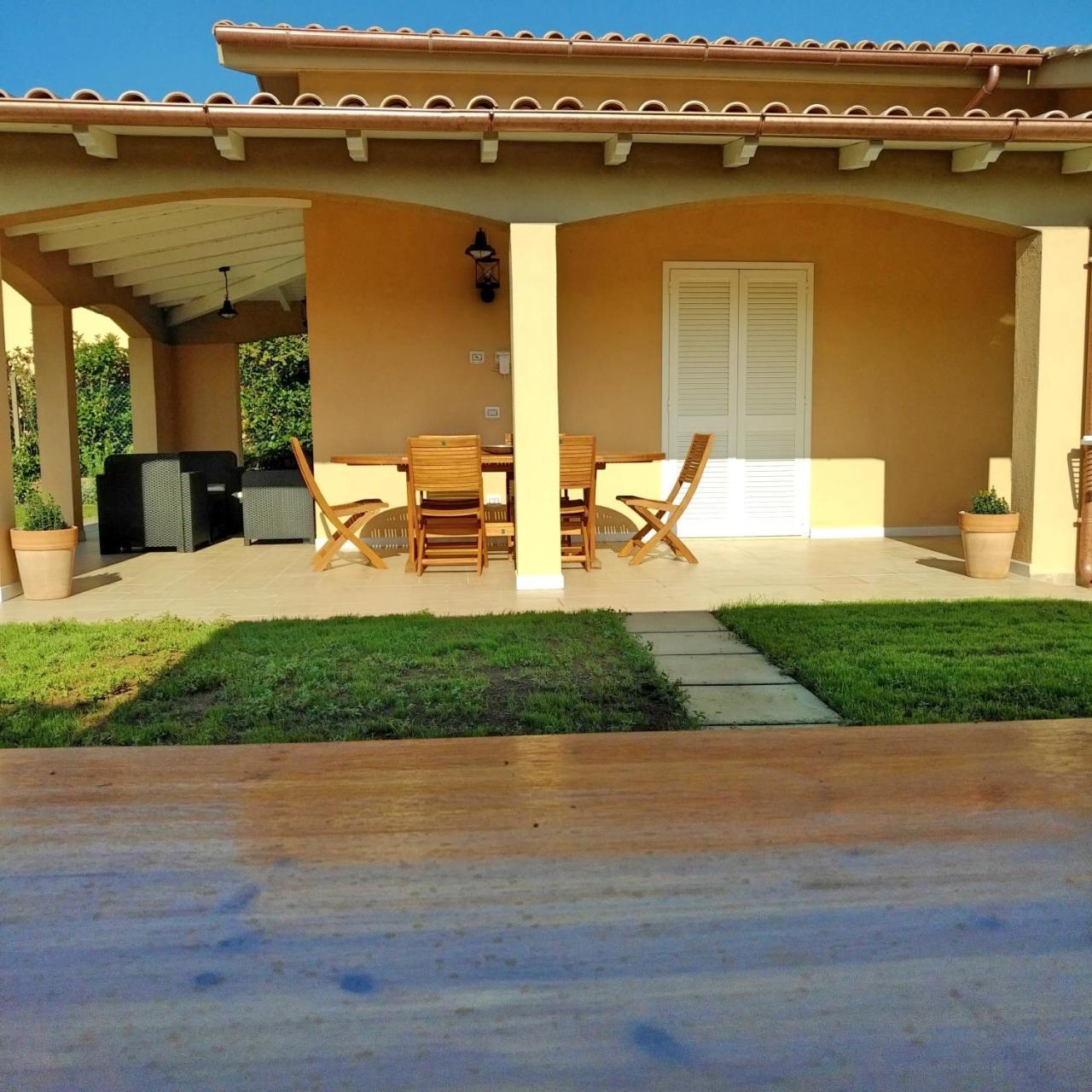 Oca Bianca Villa Pescia Romana Luaran gambar